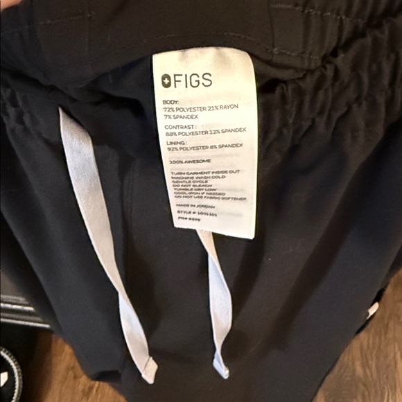 Figs Women’s Uman Scrub Pants - Picture 2 of 4